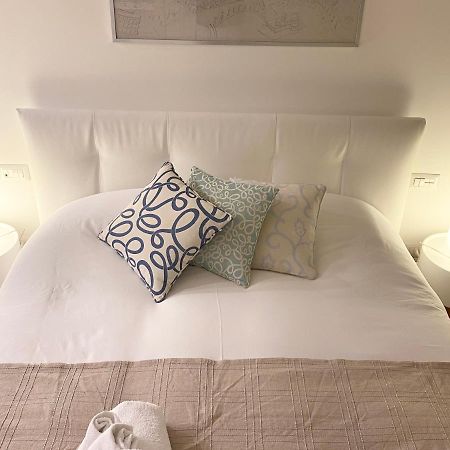 מילאנו Repubblica One Room Apartment מראה חיצוני תמונה